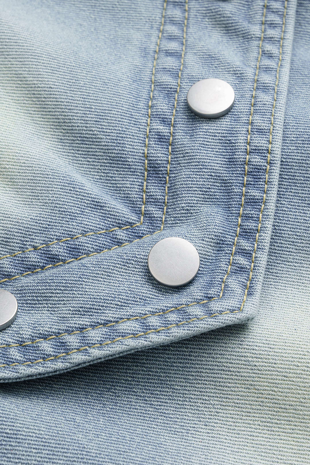 Frayed Hem Slim Fit Jeans