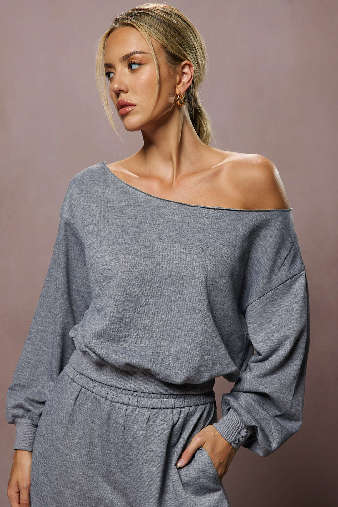 Lightweight Asymmetric Two Piece Set