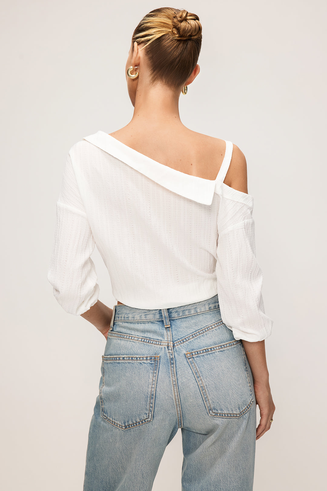 Lightweight Backless Long Sleeve Women's Shirt