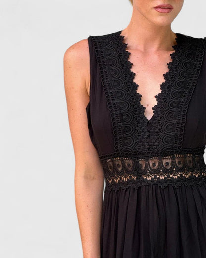 Sleeveless Scalloped V Neck White Dress